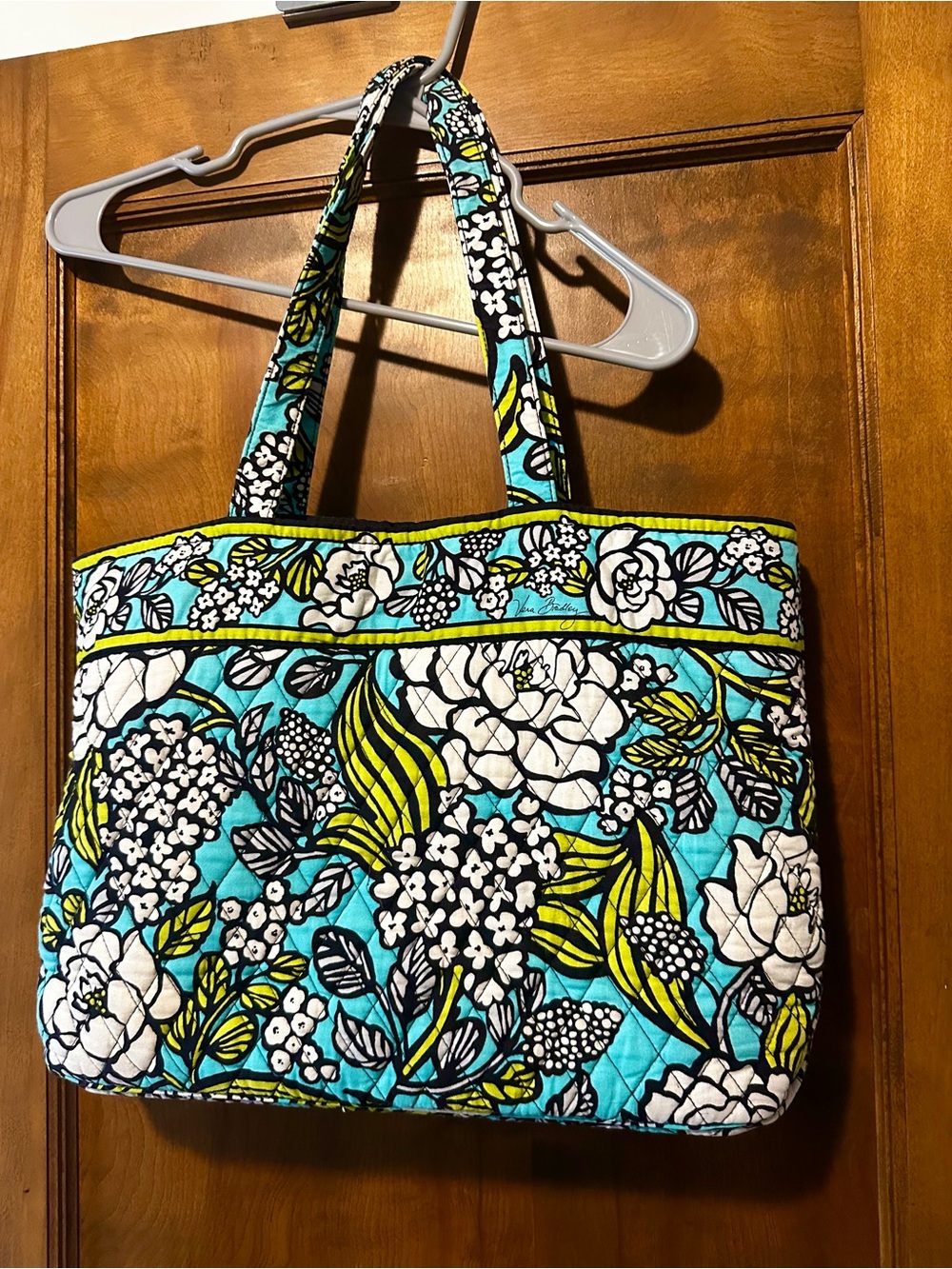 Vera Bradley "Island Blooms" Quilted Tote Bag - EUC Retired